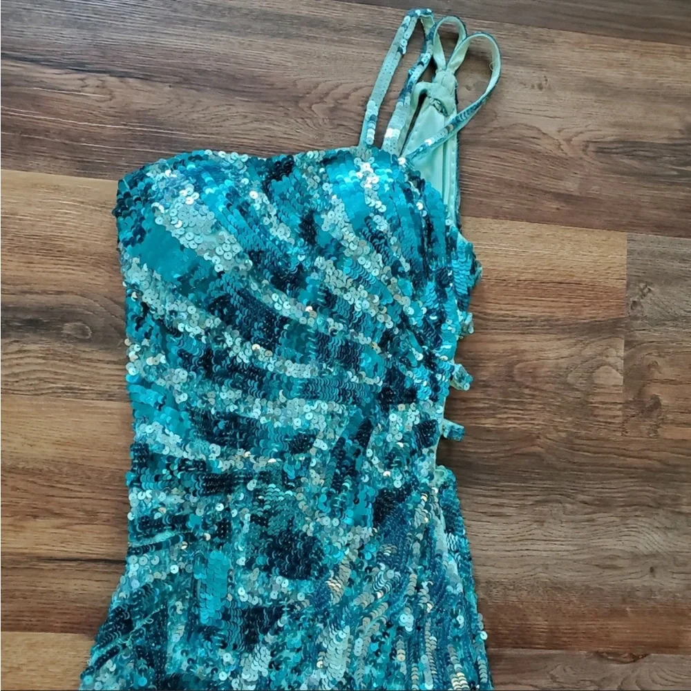 Precious Formals long blue sparkle prom dress will fit size 2/4. - Picture 2 of 3